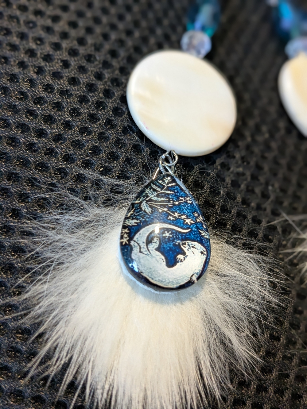 Indigenous White Fur Earrings With Otter Art & Mother-of-Pearl Discs - Picture 2 of 4